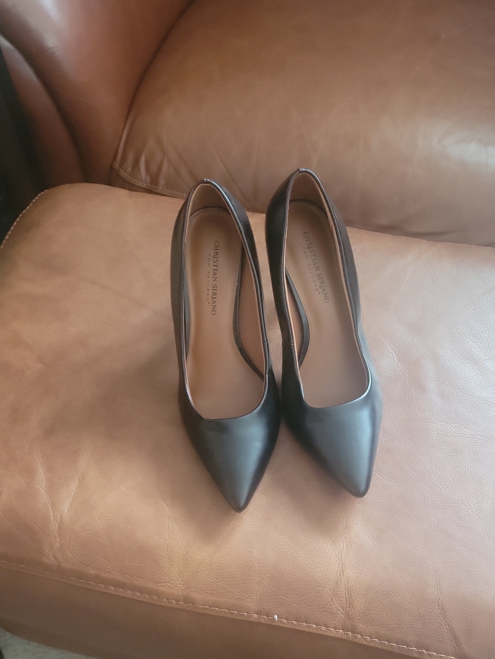 Christian Siriano Black Pointed-Toe Pumps - Classic Women's Heels